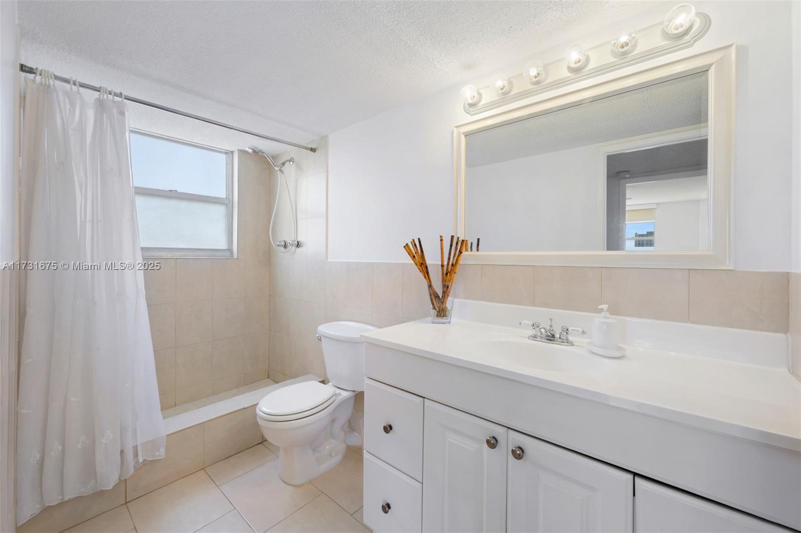 image Admirals Port Condo West24