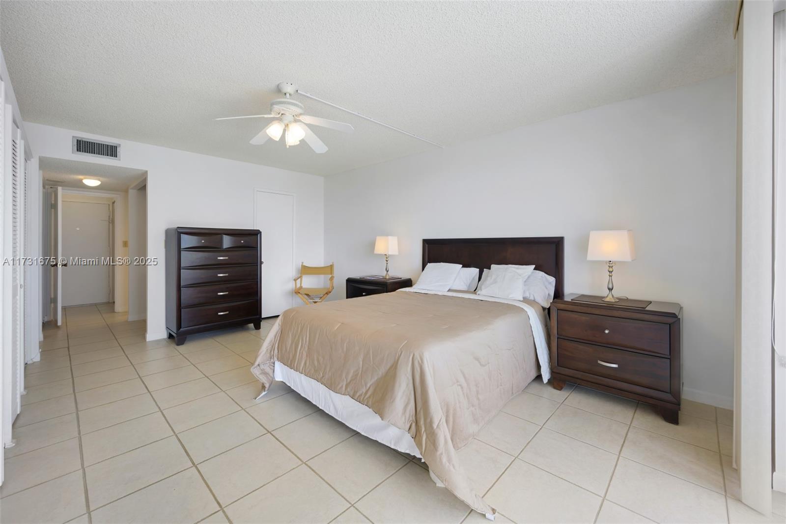 image Admirals Port Condo West3