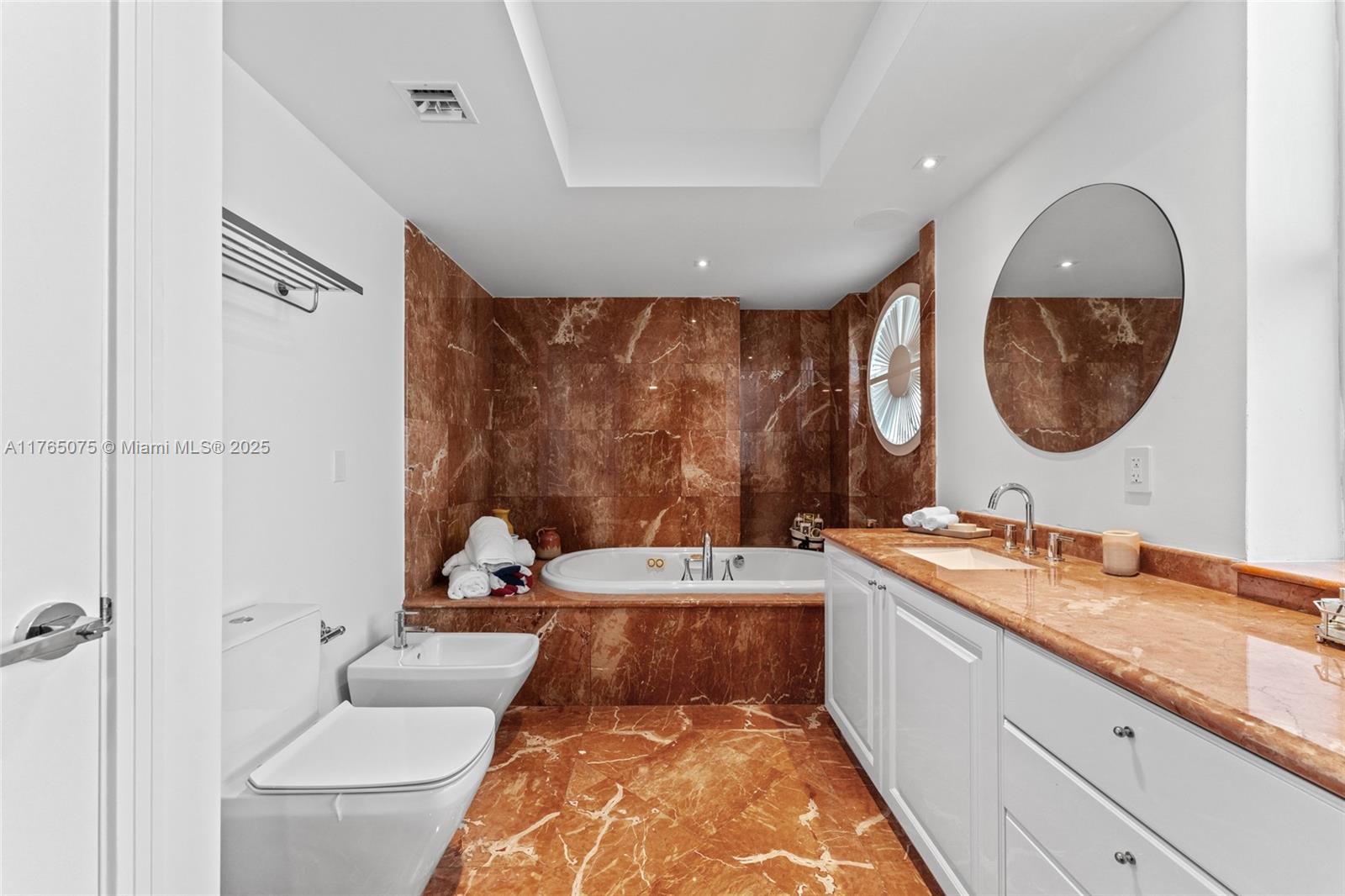 5801 Collins Ave #600 Miami Beach, FL 33140