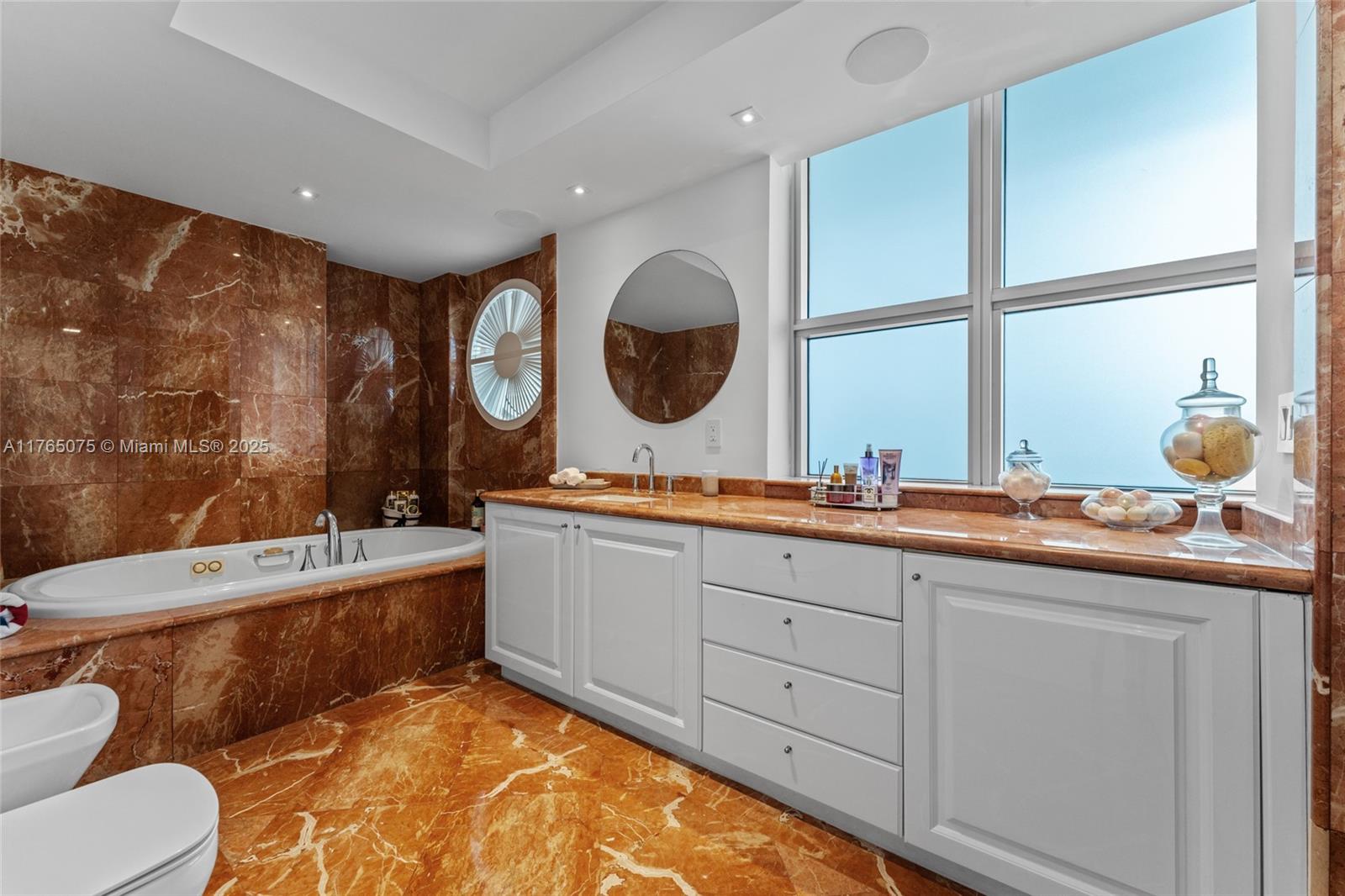 5801 Collins Ave #600 Miami Beach, FL 33140