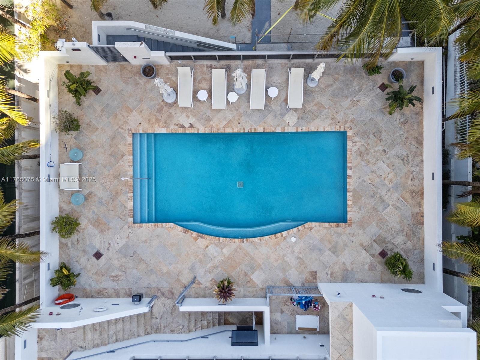 5801 Collins Ave #600 Miami Beach, FL 33140