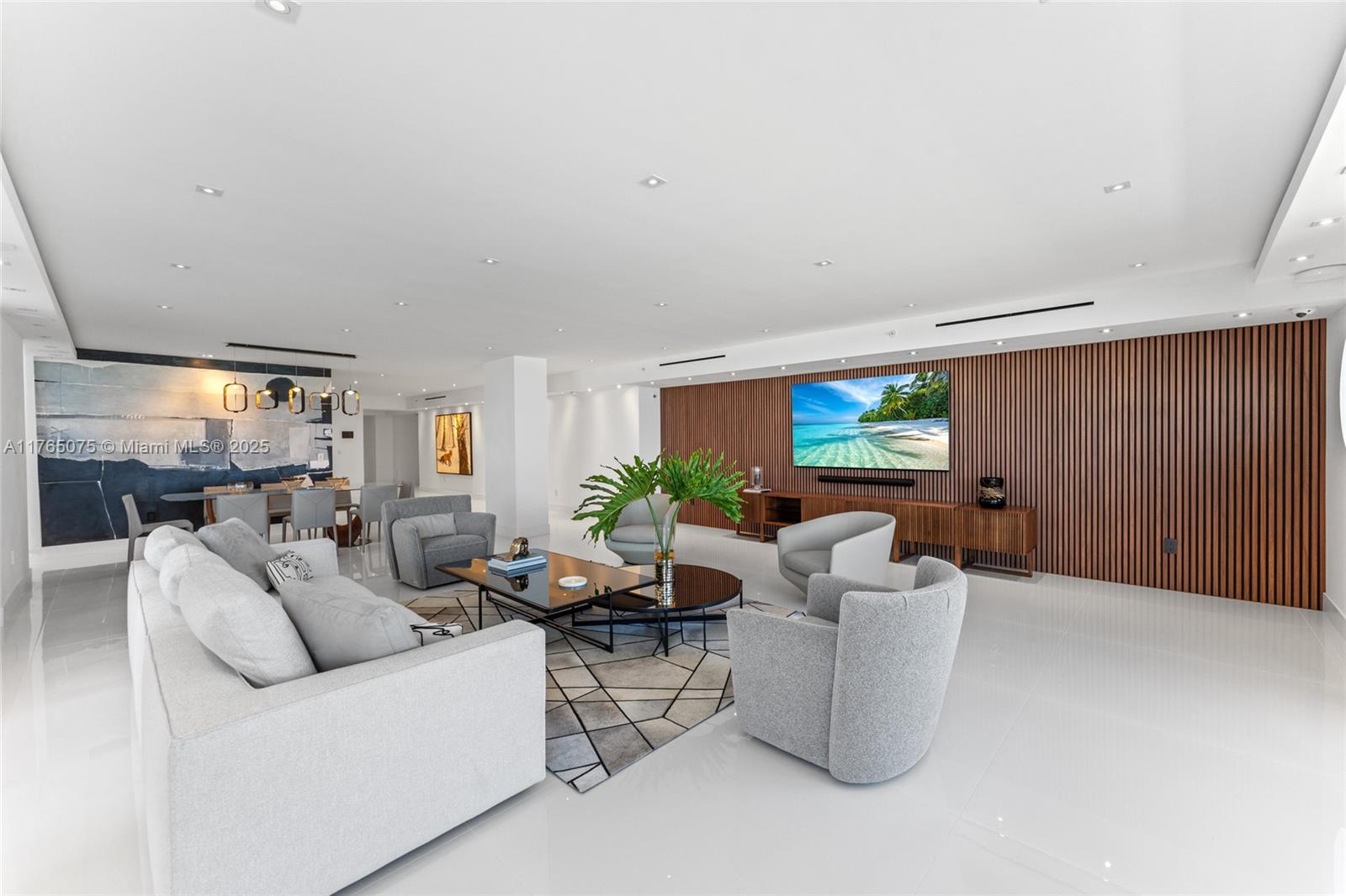 5801 Collins Ave #600 Miami Beach, FL 33140