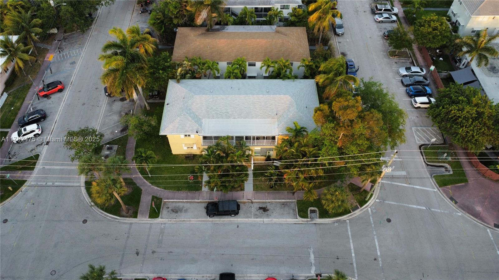 1797 Marseille Dr,Miami Beach, FL 33141