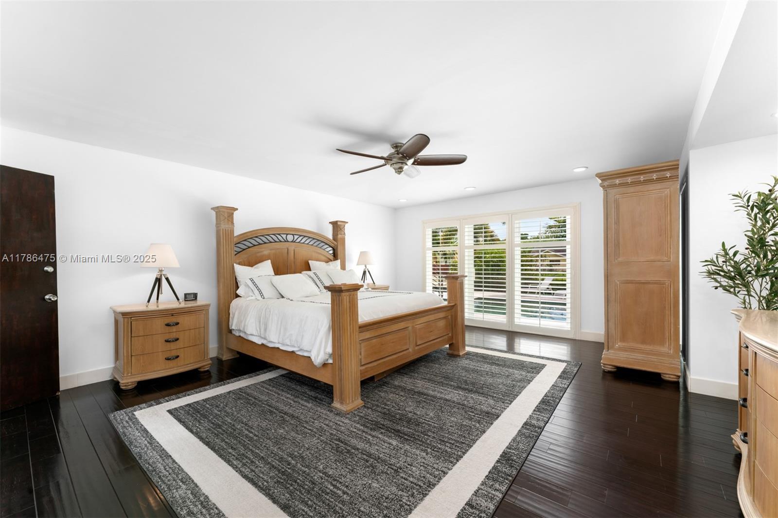 8820 SW 104th St Miami, FL 33176