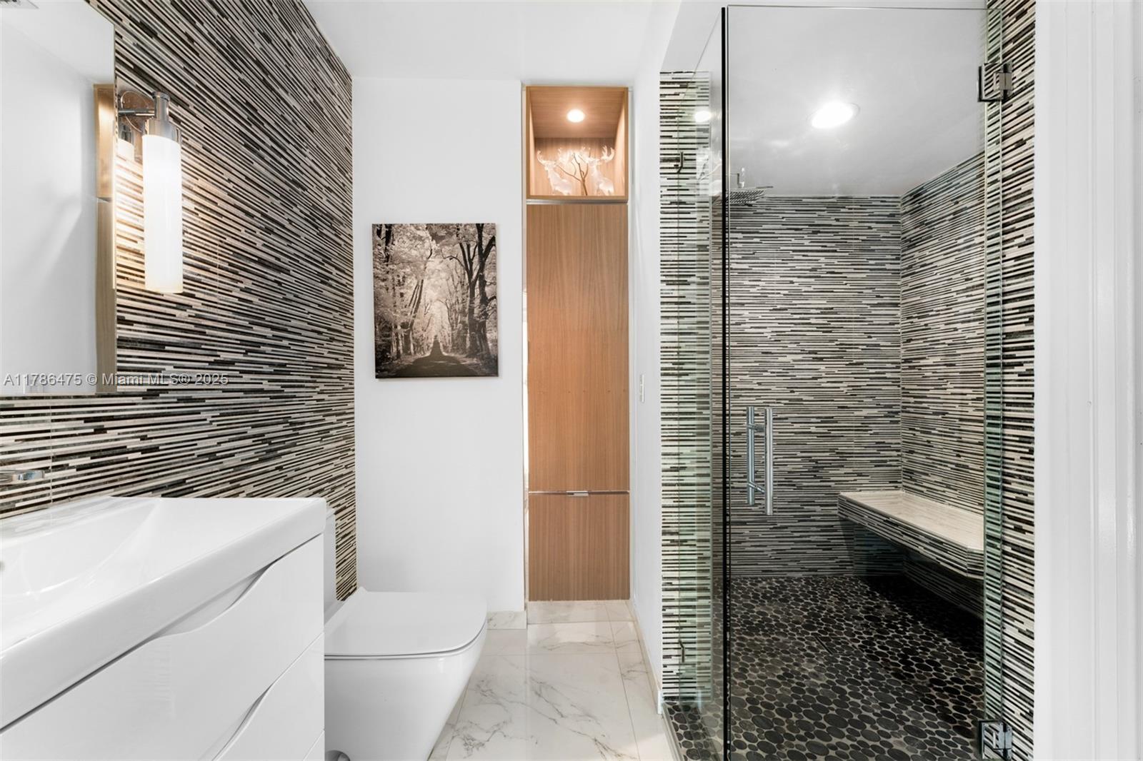 8820 SW 104th St Miami, FL 33176