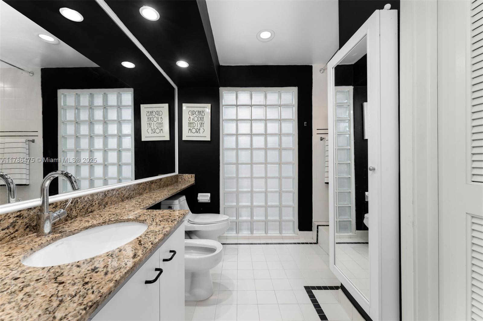 8820 SW 104th St Miami, FL 33176