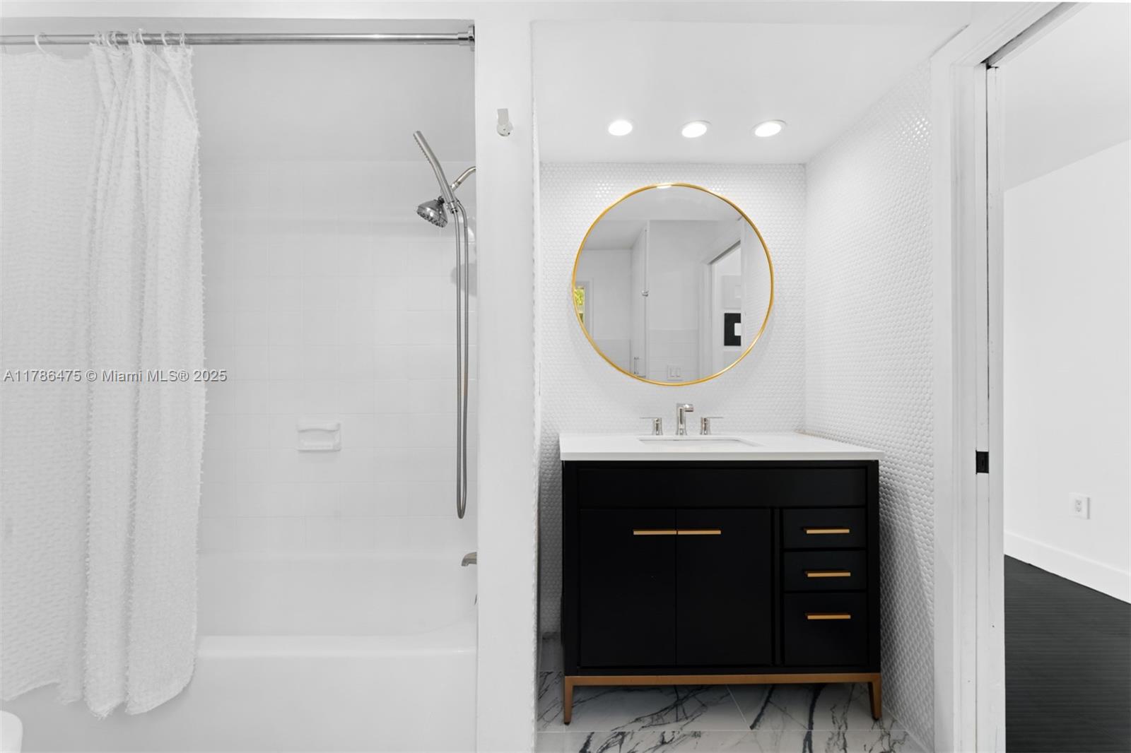 8820 SW 104th St Miami, FL 33176