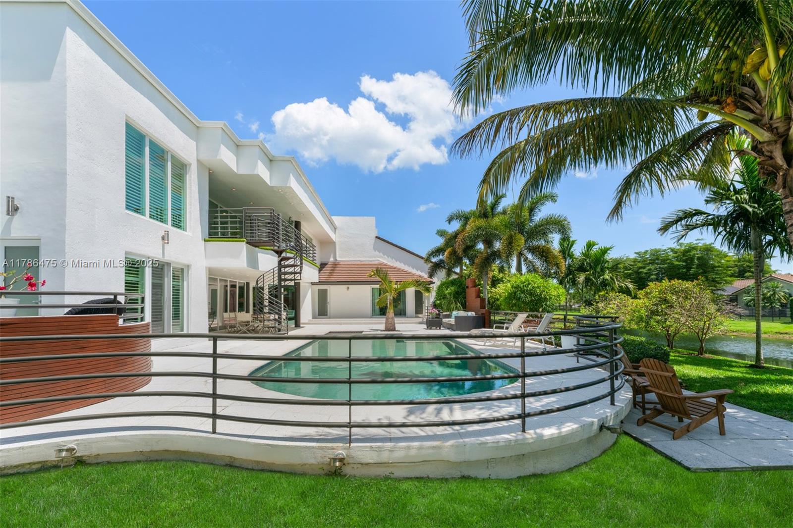 8820 SW 104th St Miami, FL 33176