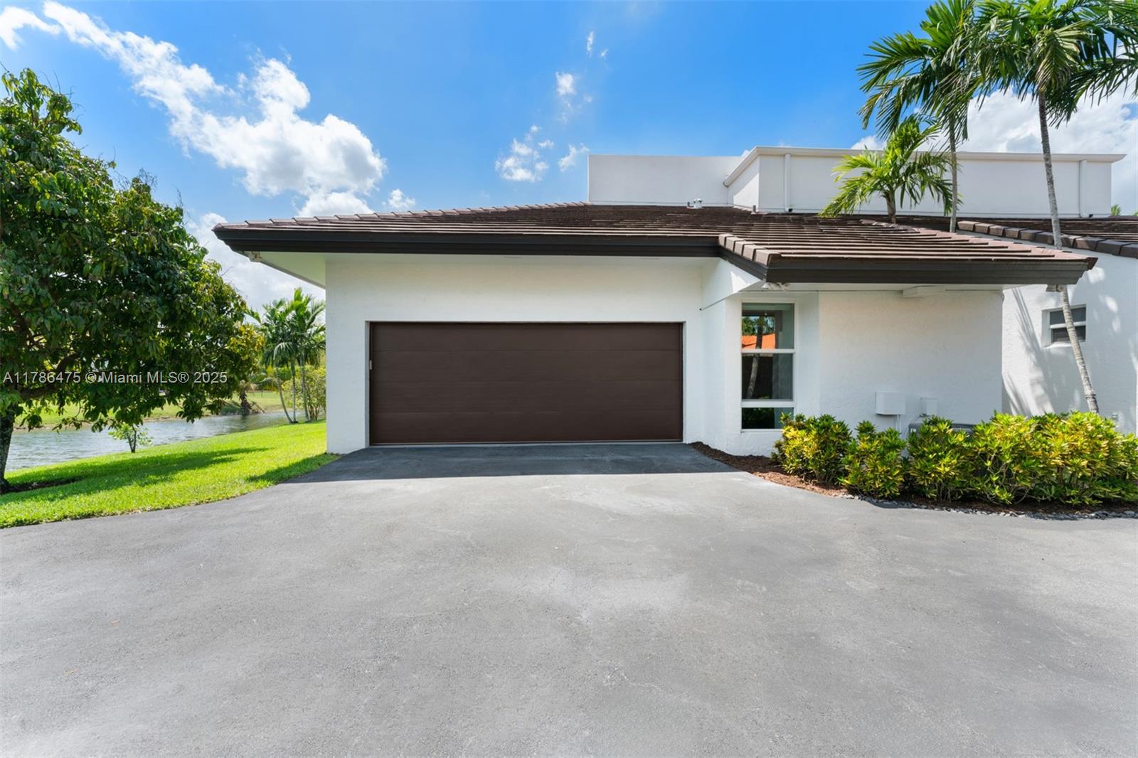 8820 SW 104th St Miami, FL 33176