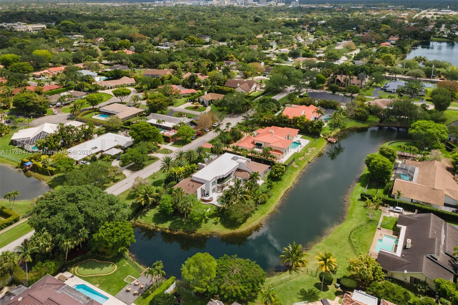 8820 SW 104th St Miami, FL 33176