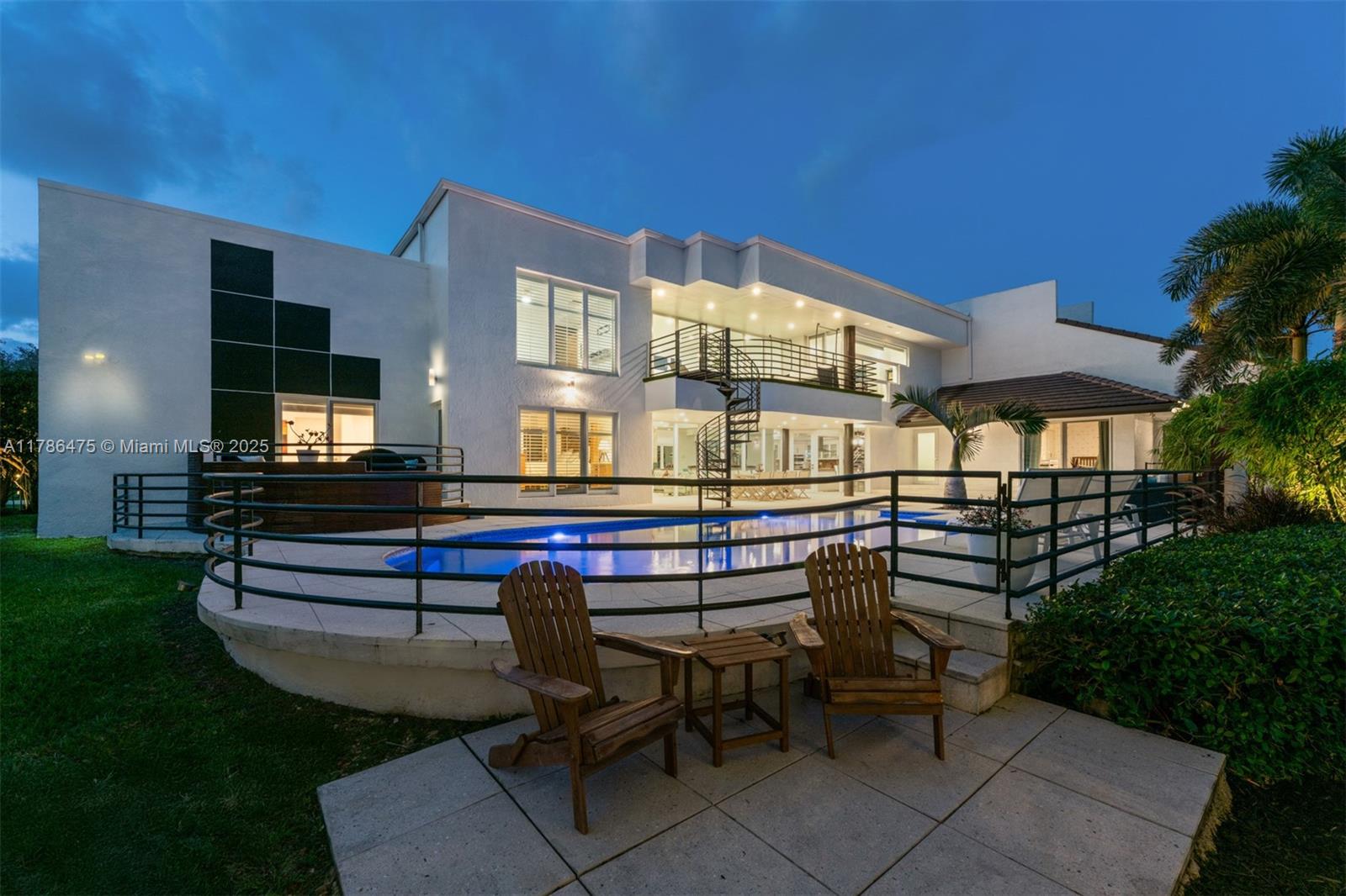 8820 SW 104th St Miami, FL 33176