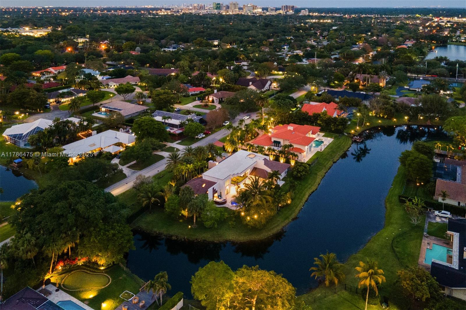 8820 SW 104th St Miami, FL 33176