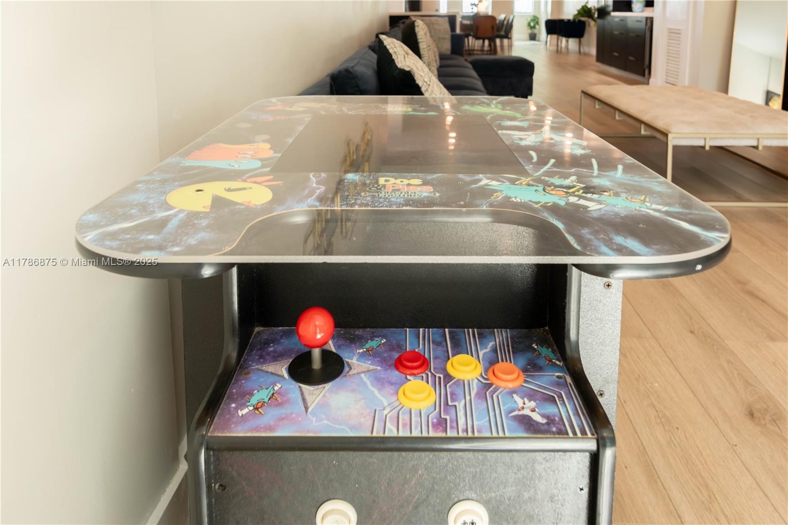 2360 SW 12th St Miami, FL 33135