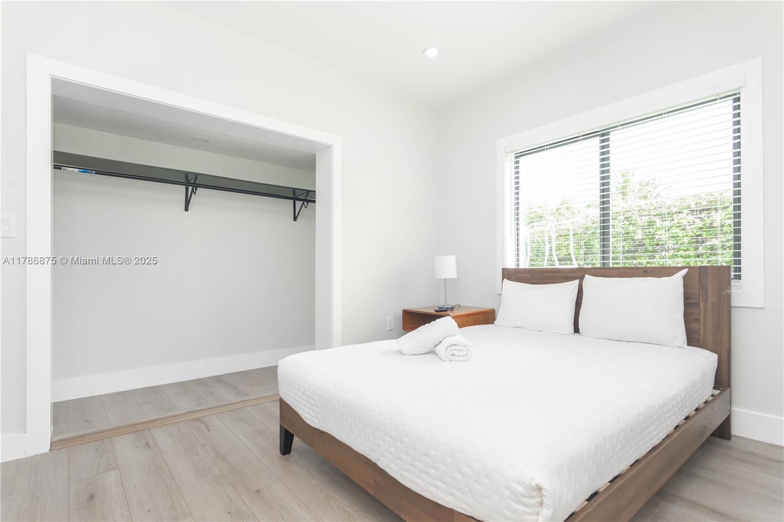 2360 SW 12th St Miami, FL 33135