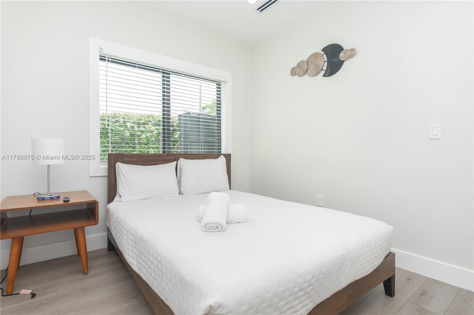 2360 SW 12th St Miami, FL 33135