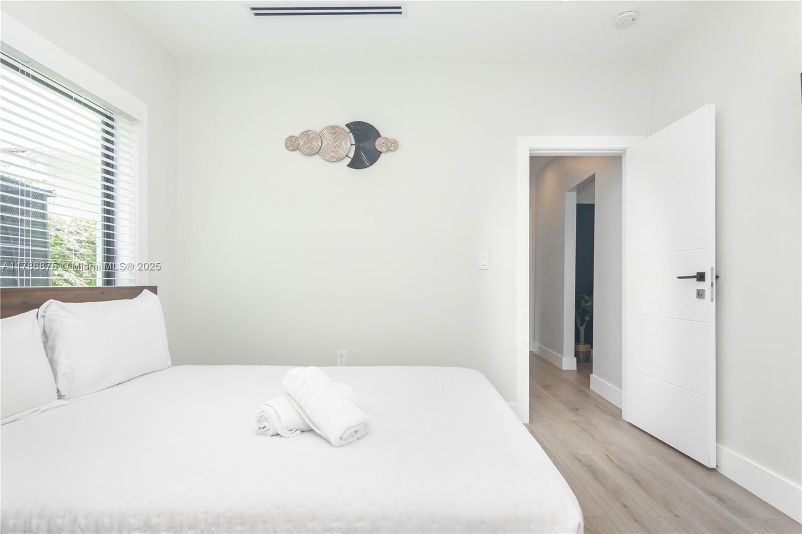 2360 SW 12th St Miami, FL 33135