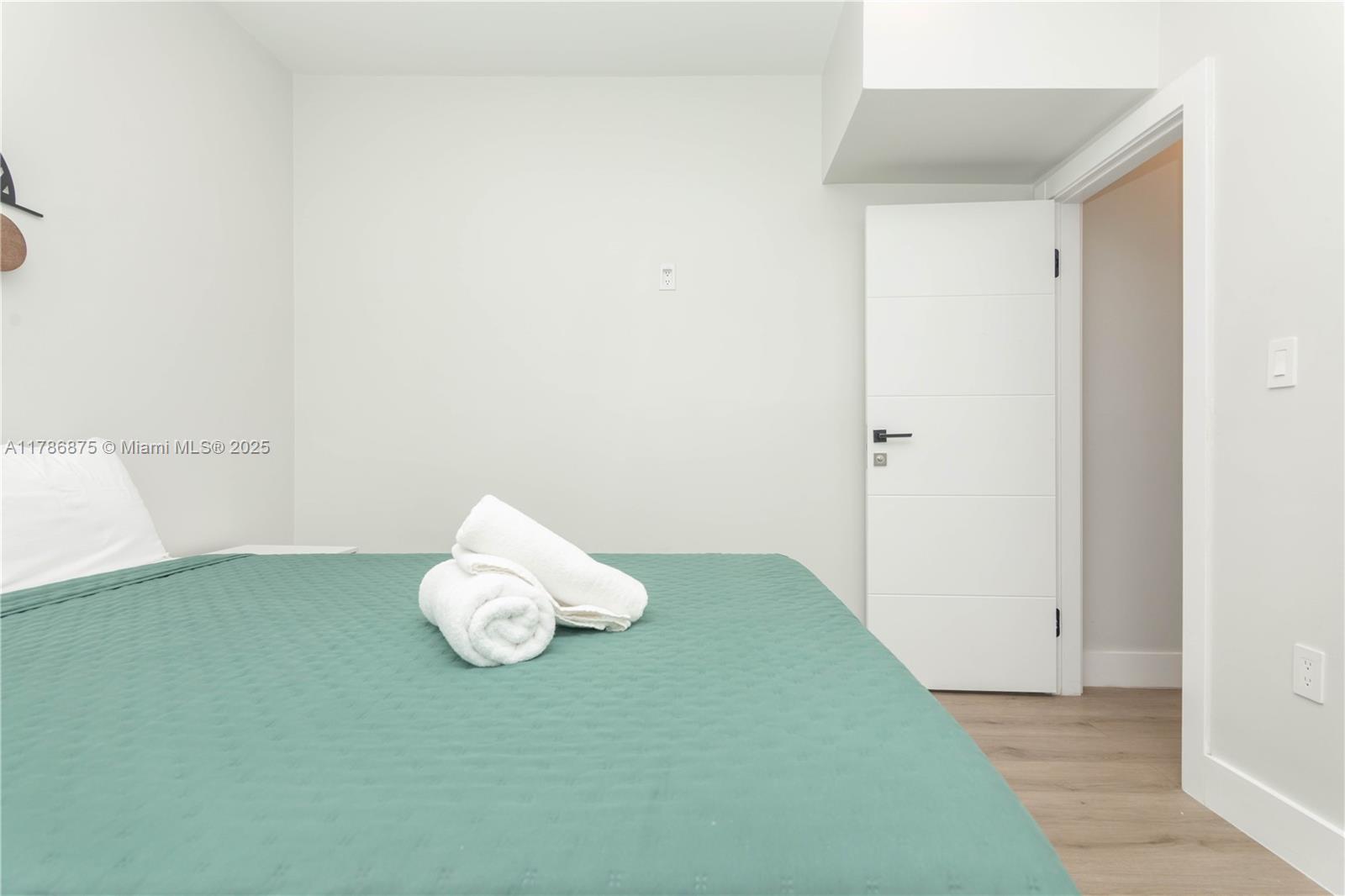 2360 SW 12th St Miami, FL 33135