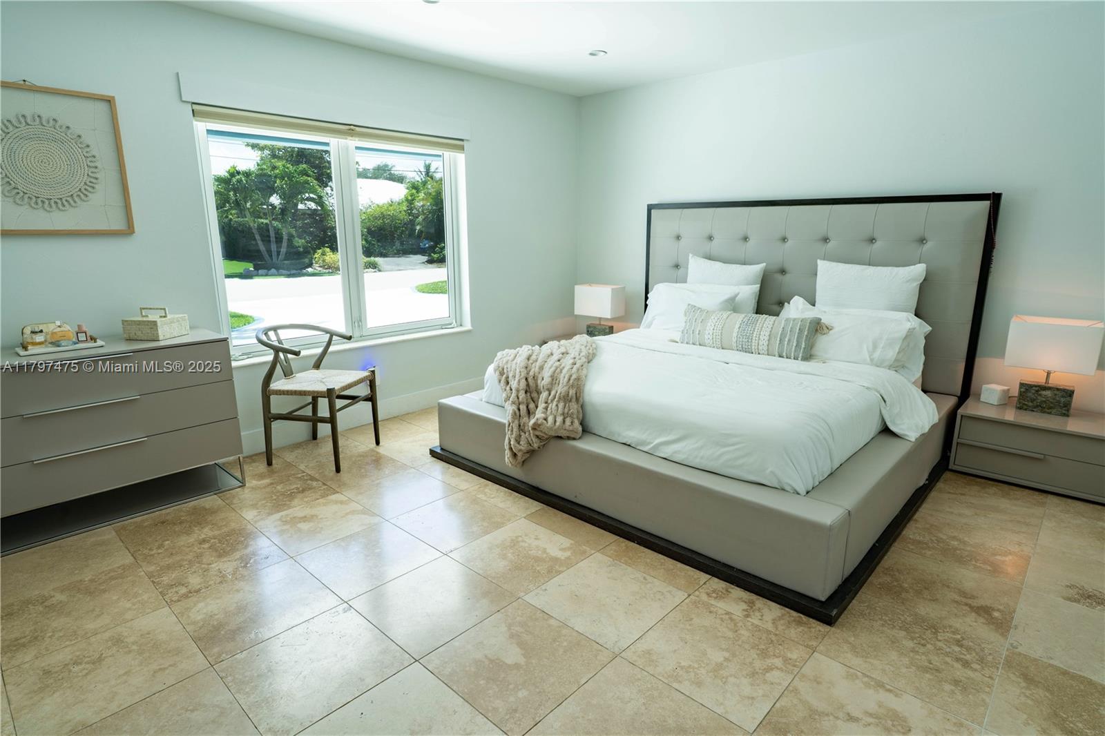 2711 NE 57th Ct Fort Lauderdale, FL 33308