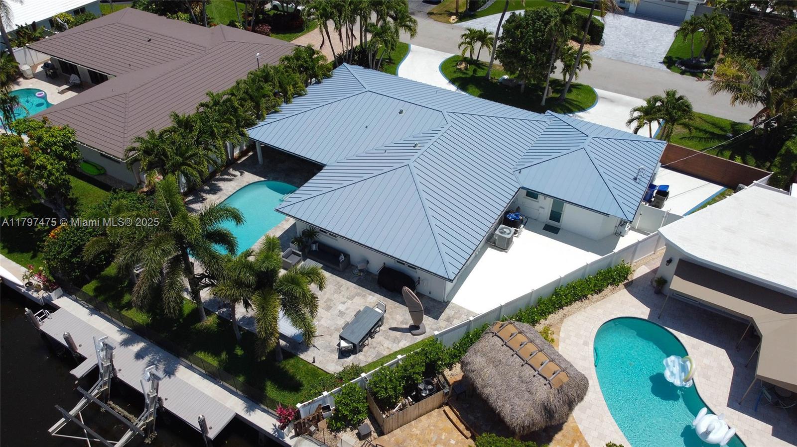 2711 NE 57th Ct Fort Lauderdale, FL 33308