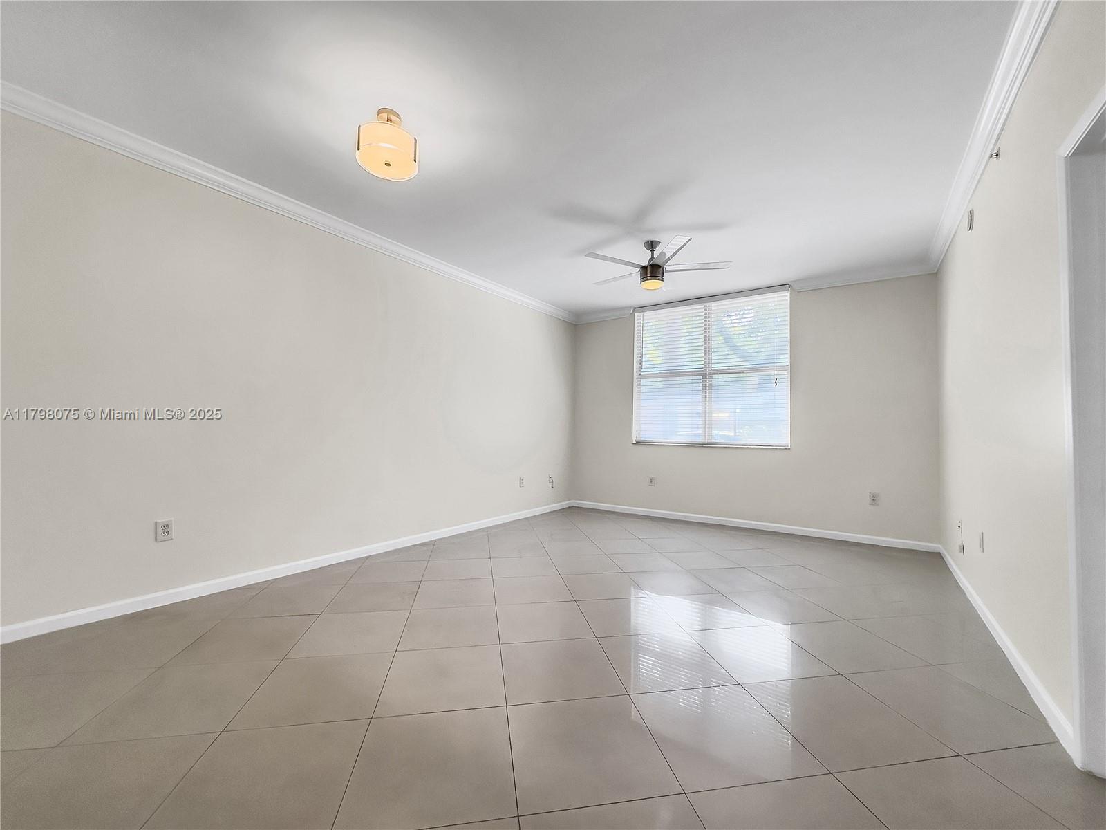 1900 Van Buren St #105B,Hollywood, FL 33020
