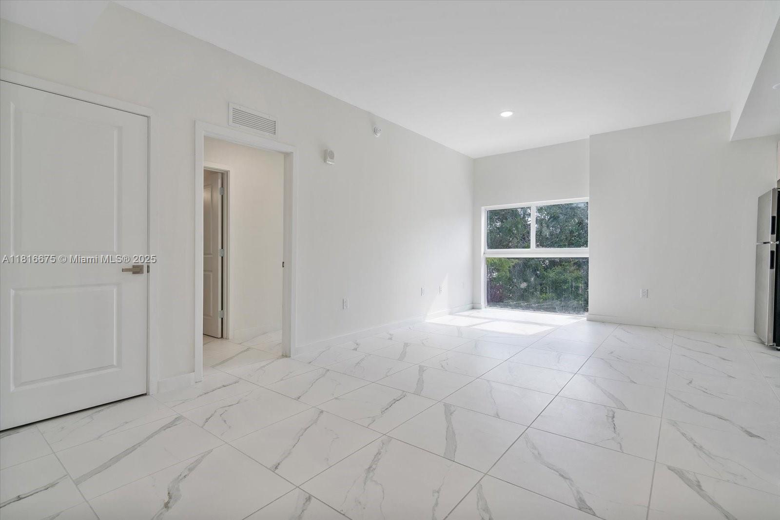 420 SW 7th Ave #301 Miami, FL 33130