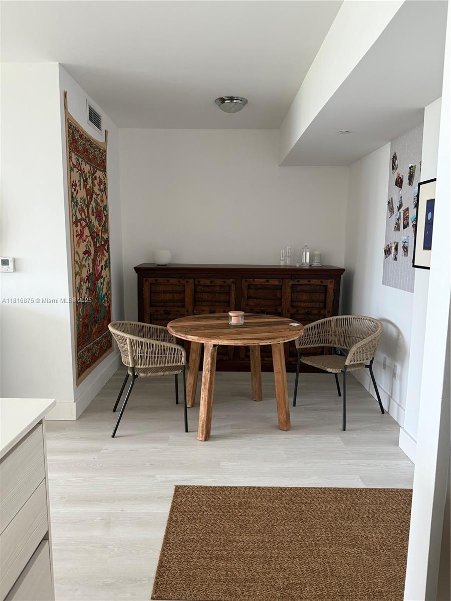 image Baltus House10