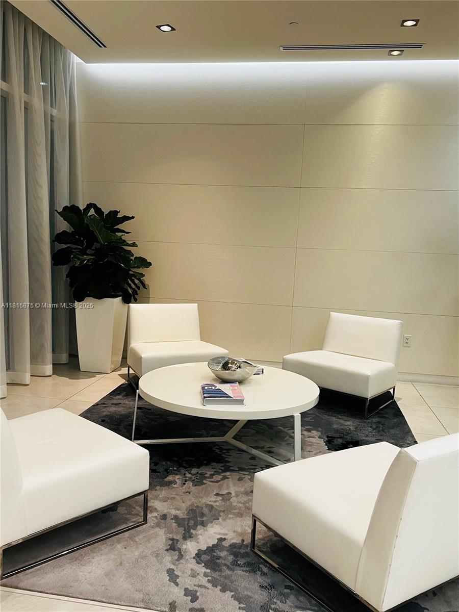 image Baltus House36