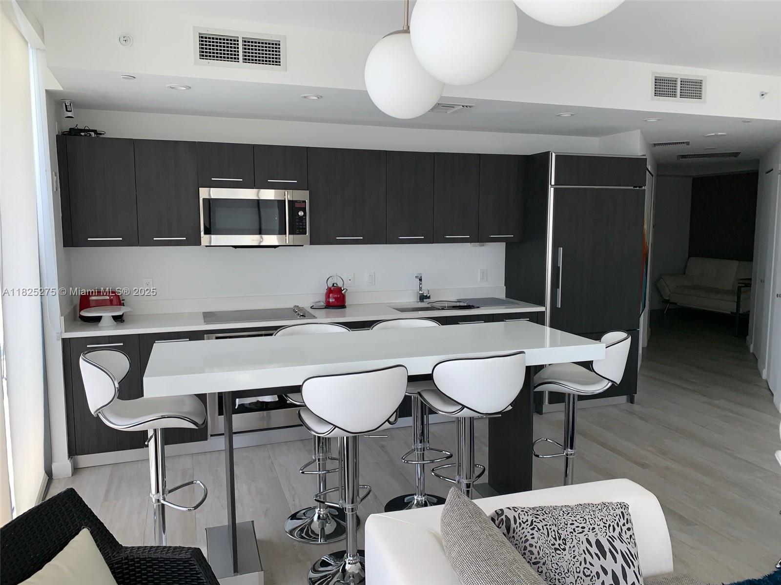 image Brickell Heights West Con3