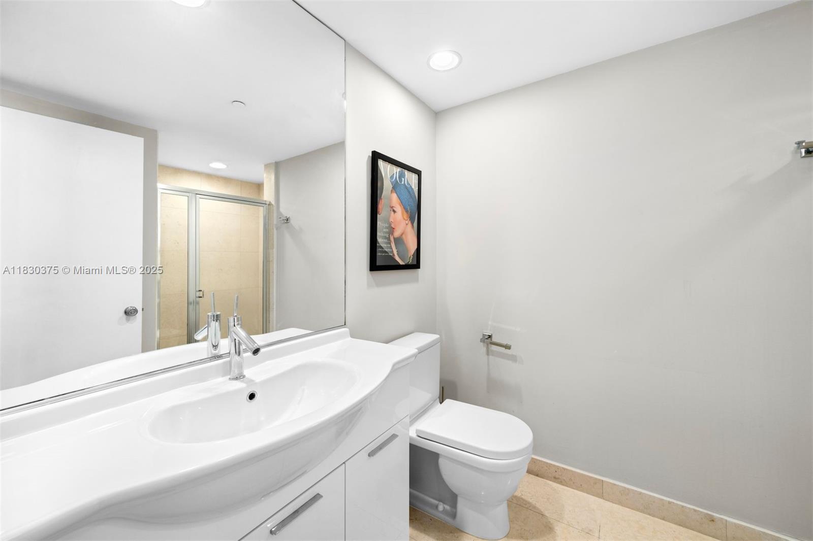 image Iconbrickell Condo No 113