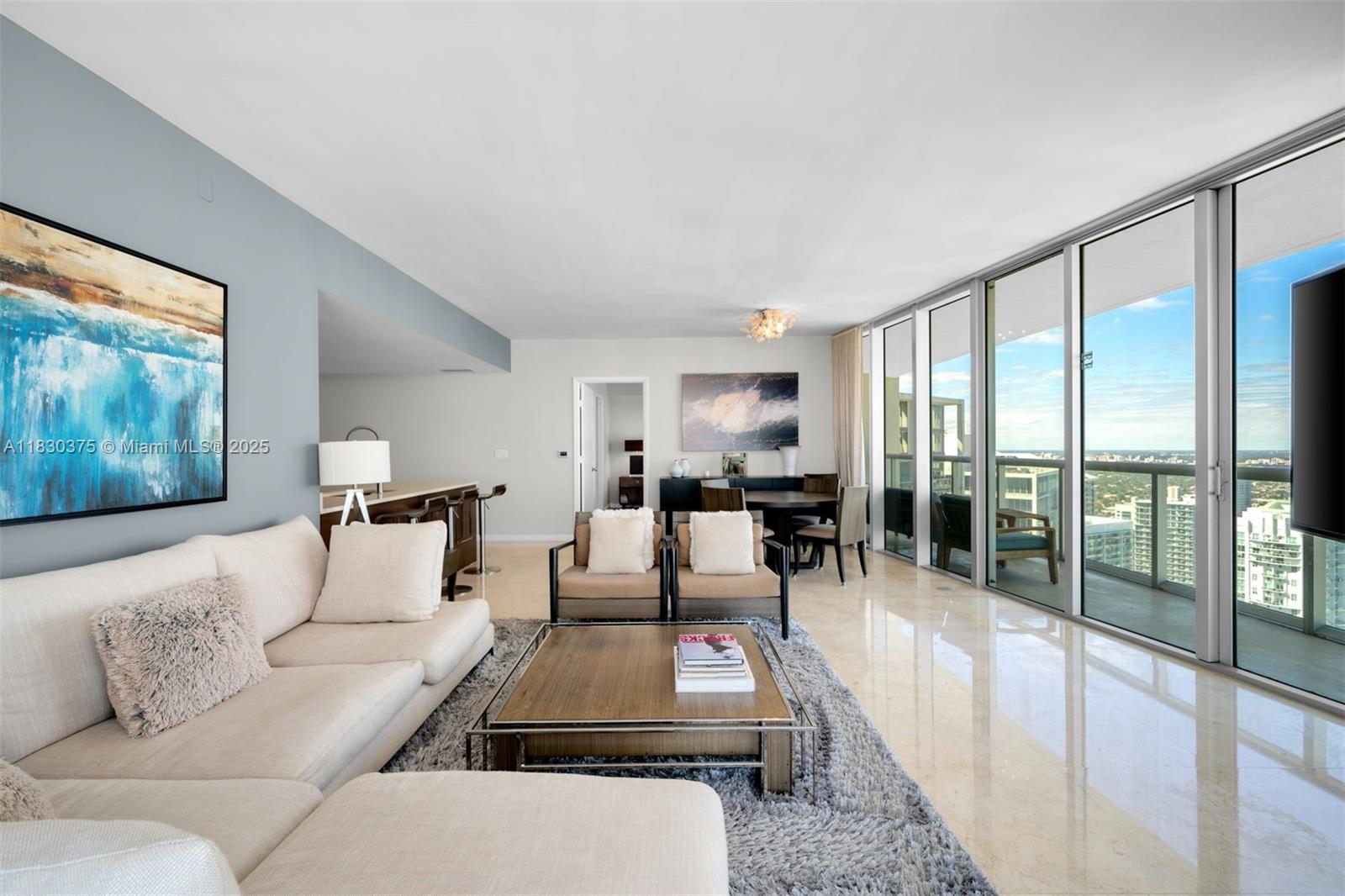 image Iconbrickell Condo No 17