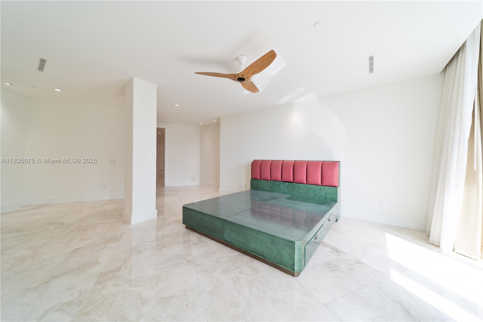 1110 Seminole Dr #502 Fort Lauderdale, FL 33304