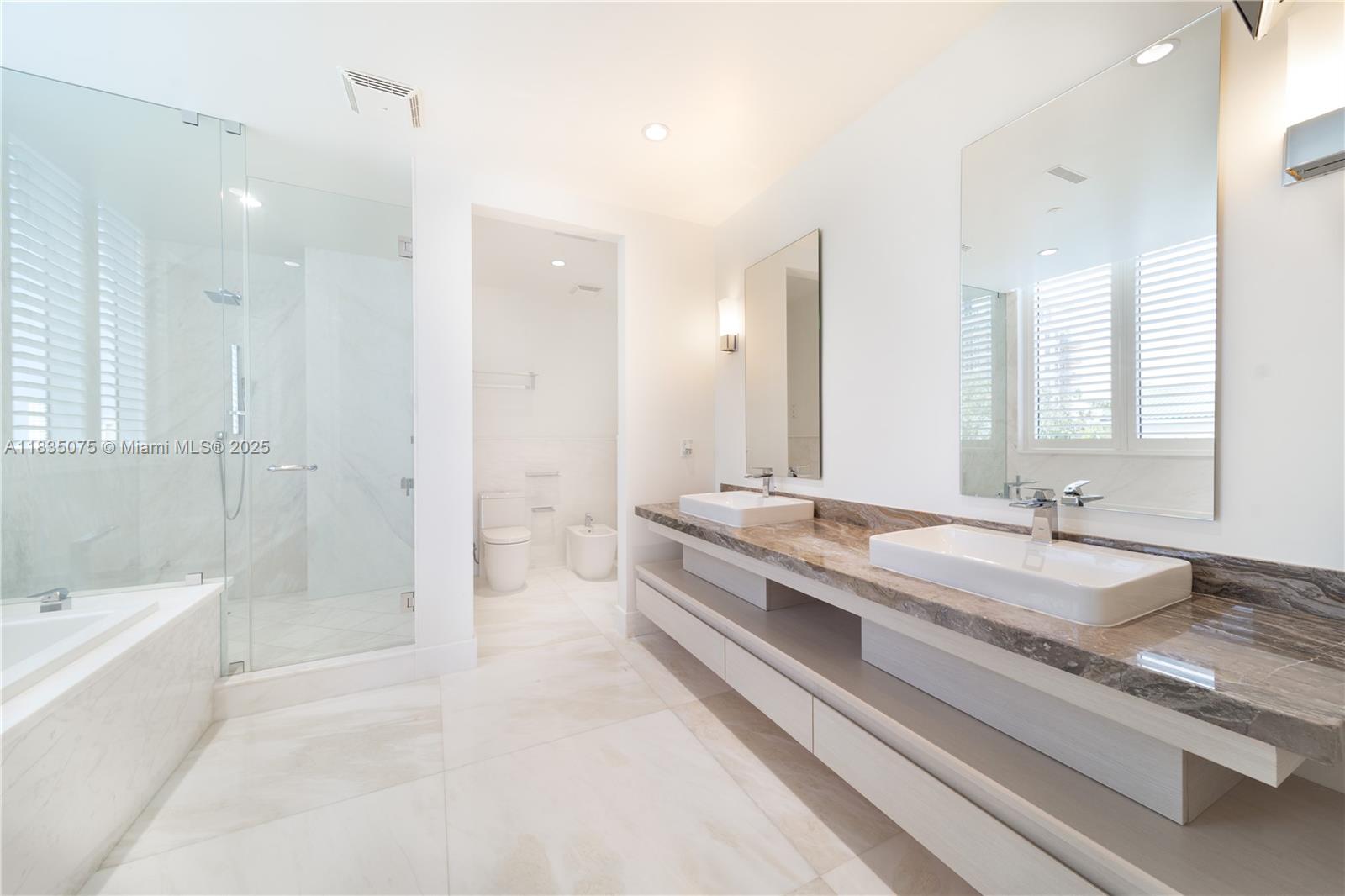 1110 Seminole Dr #502 Fort Lauderdale, FL 33304