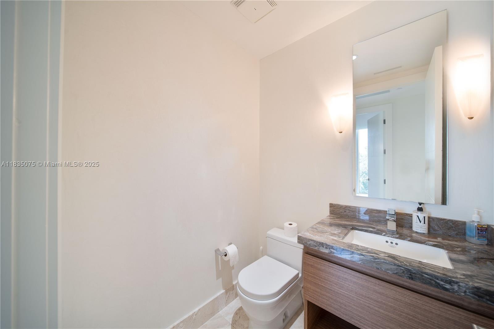 1110 Seminole Dr #502 Fort Lauderdale, FL 33304