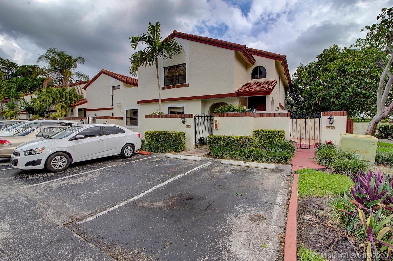 323 Ives Dairy Rd #323-10
