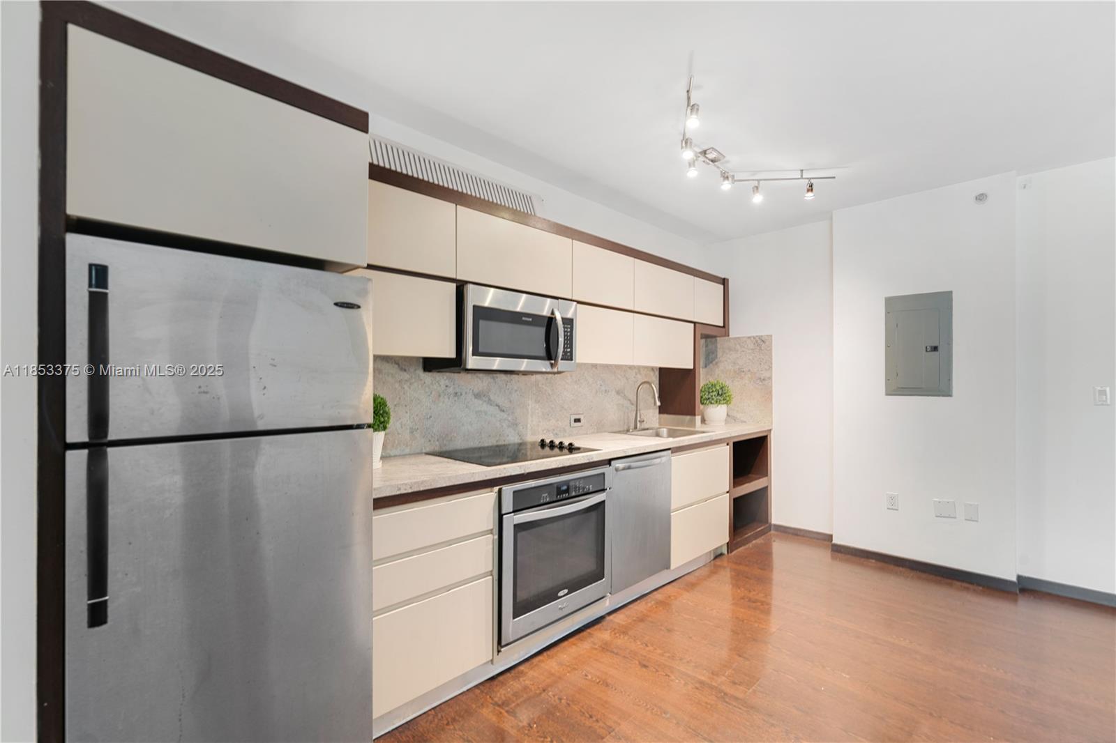 image Artecity Governor Condo7