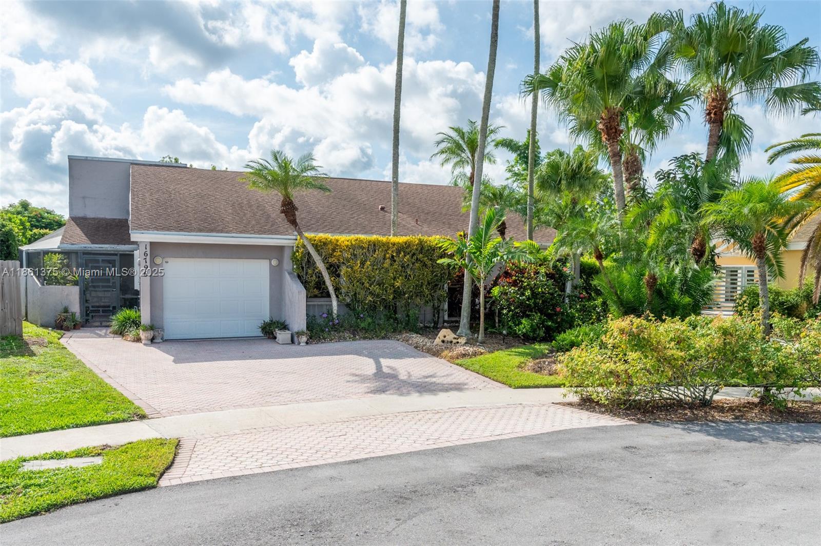 16796 Royal Poinciana Dr