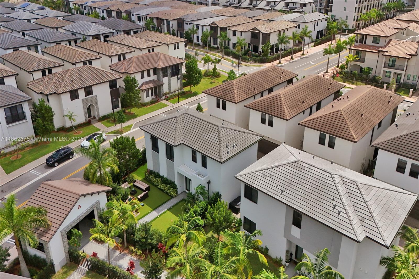 8211 NW 43rd Ter Doral, FL 33166