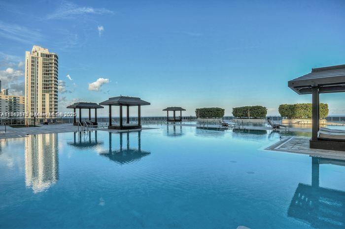 image Beach Club Three16