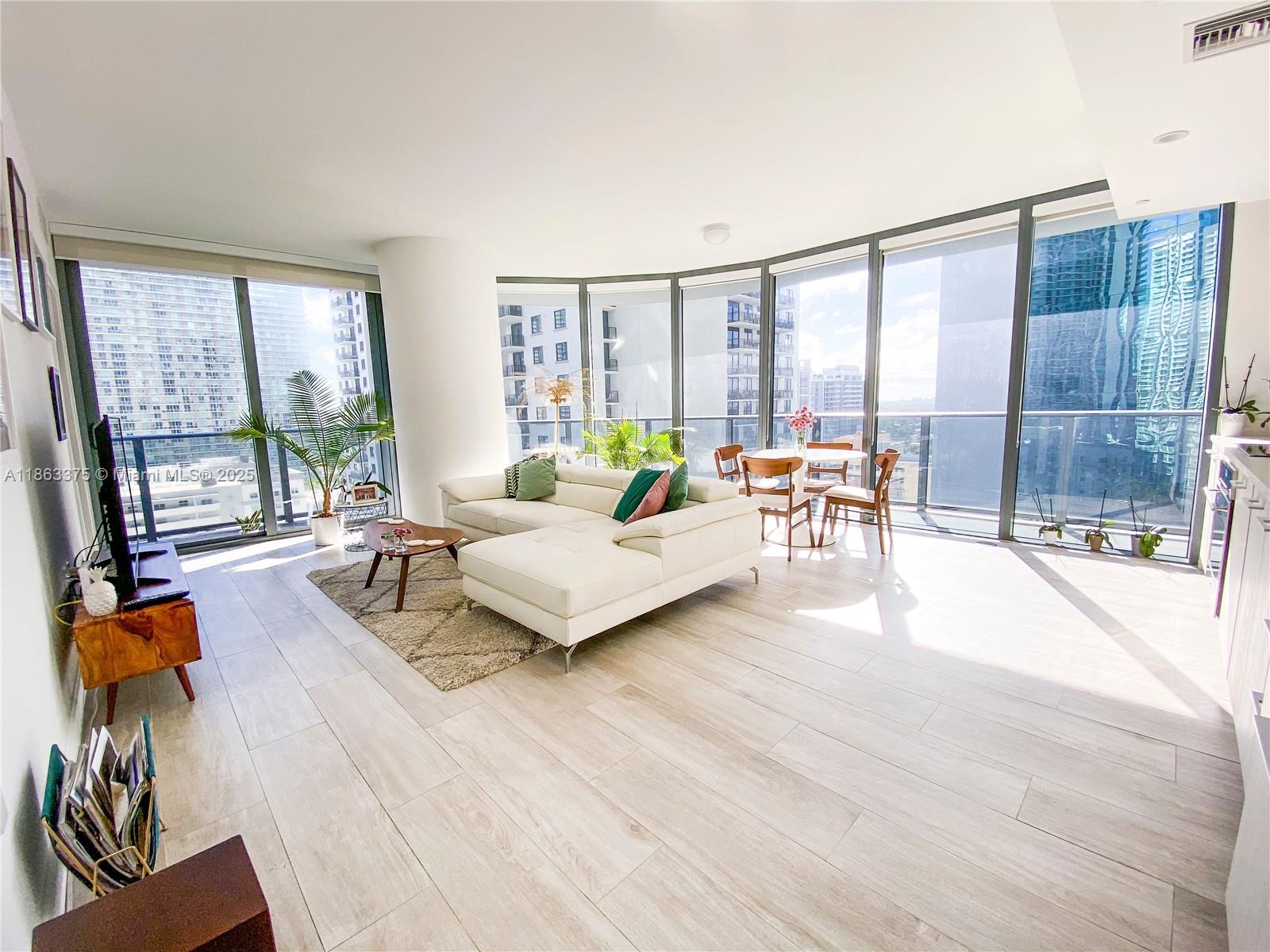 image Brickell Heights15