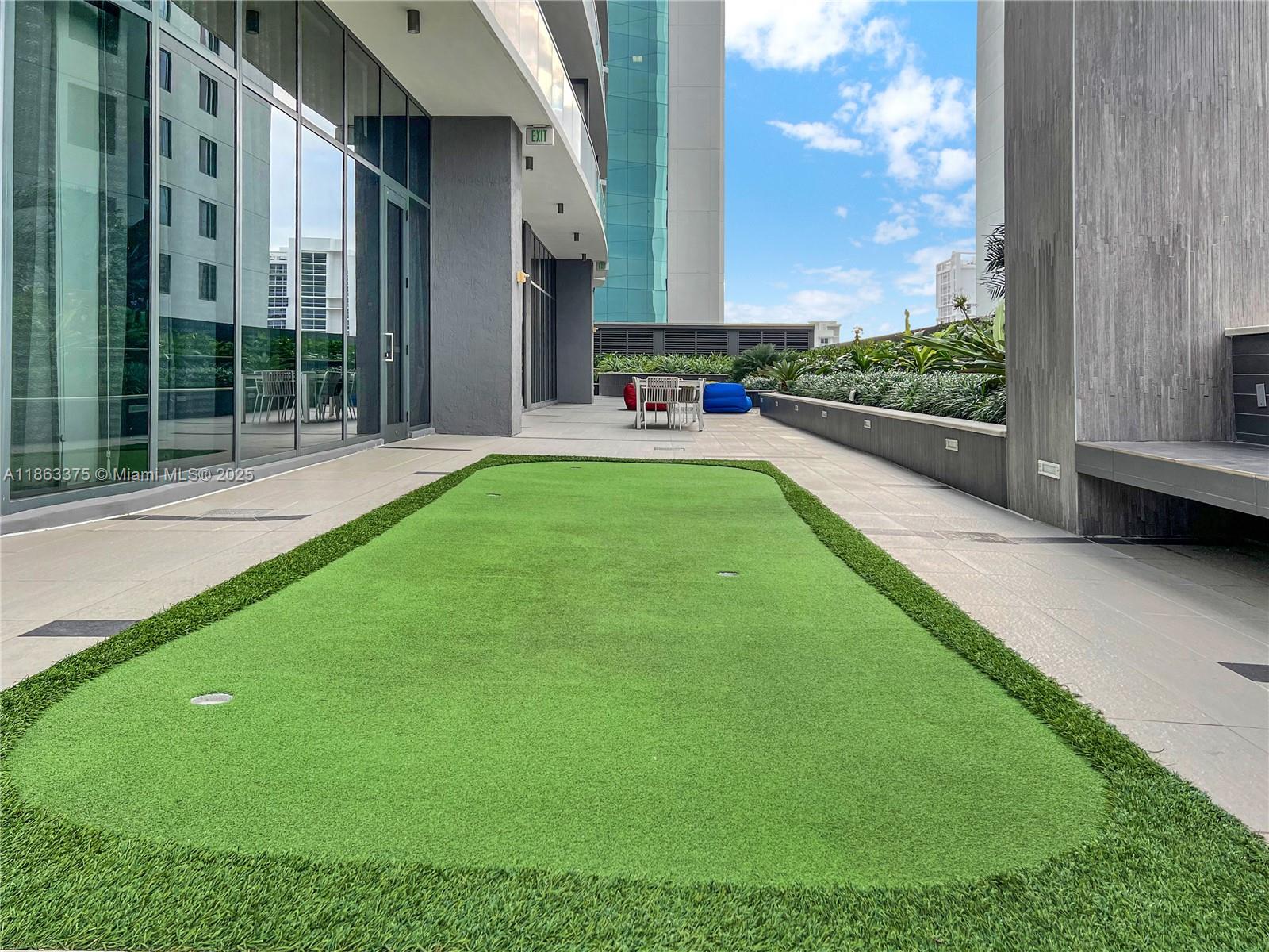 image Brickell Heights32
