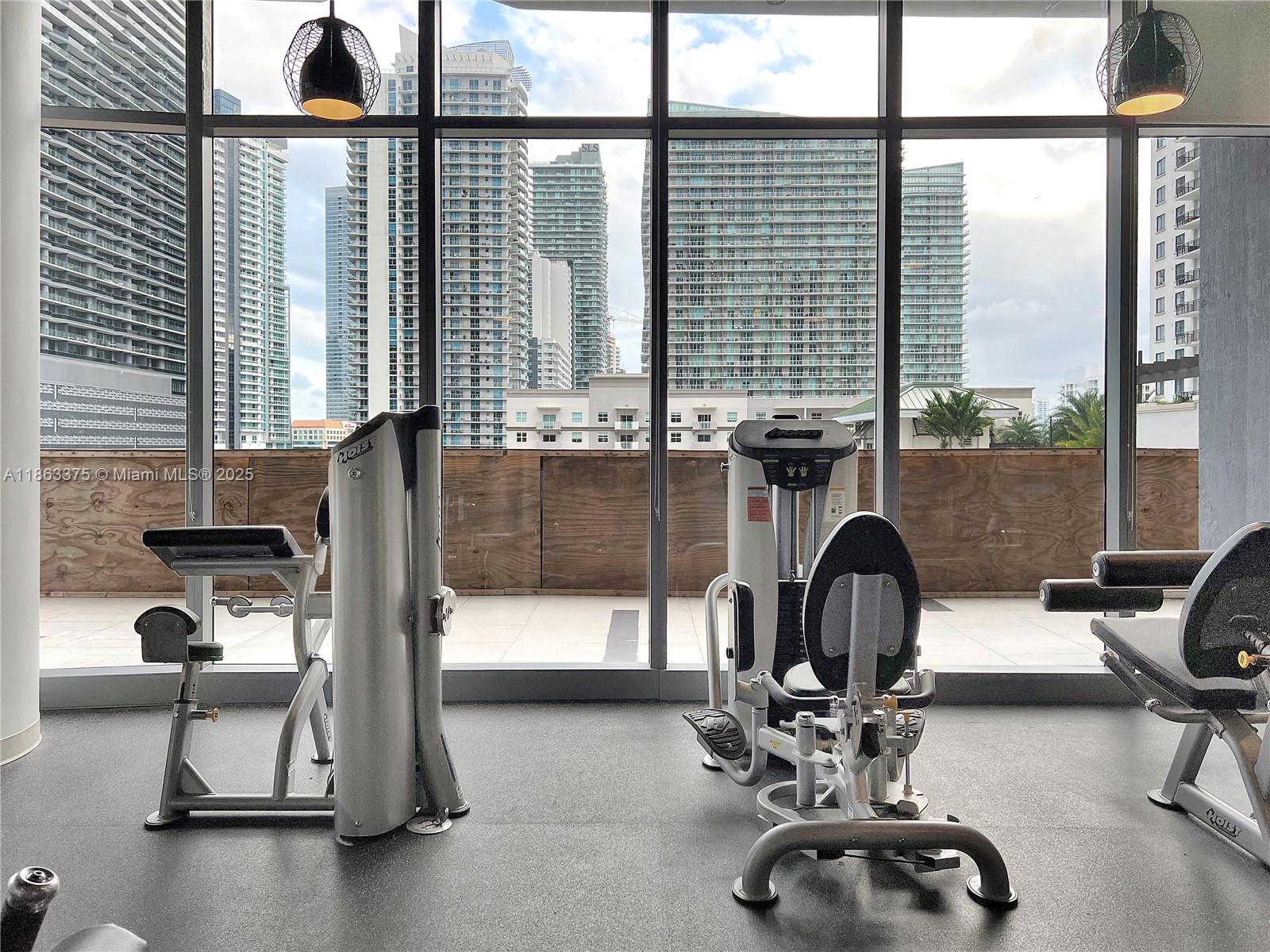 image Brickell Heights36