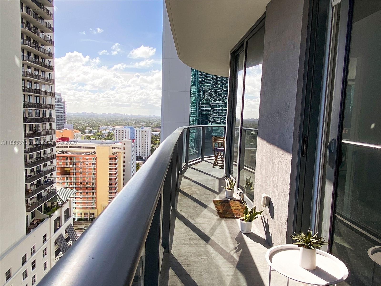 image Brickell Heights3