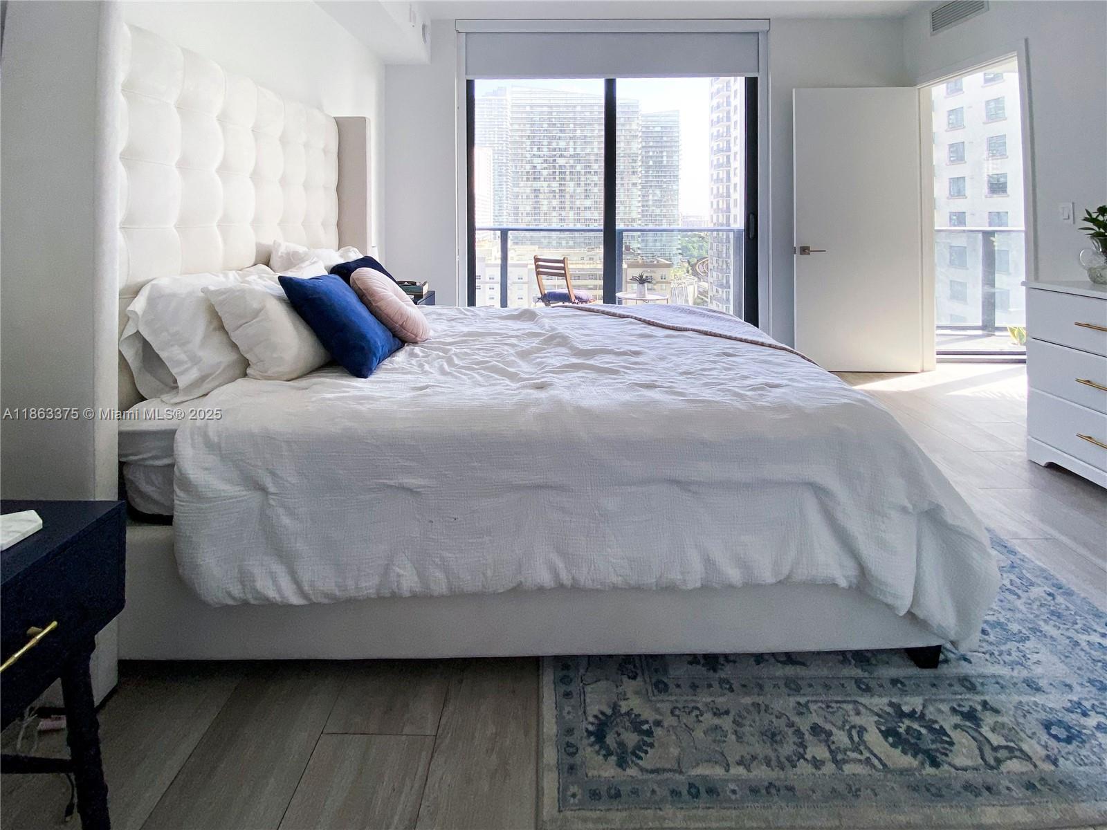 image Brickell Heights7