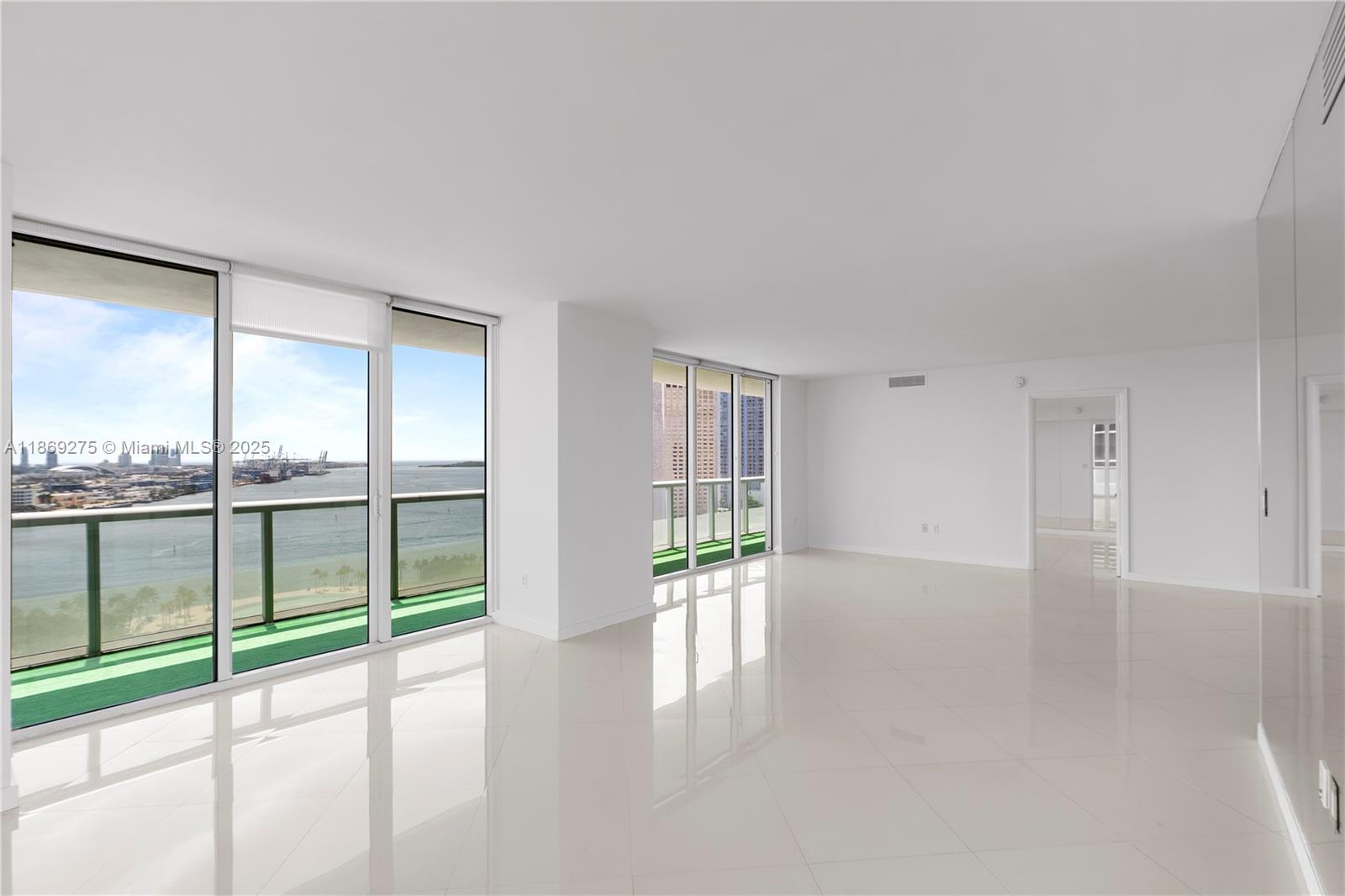 image 50 Biscayne Condo9
