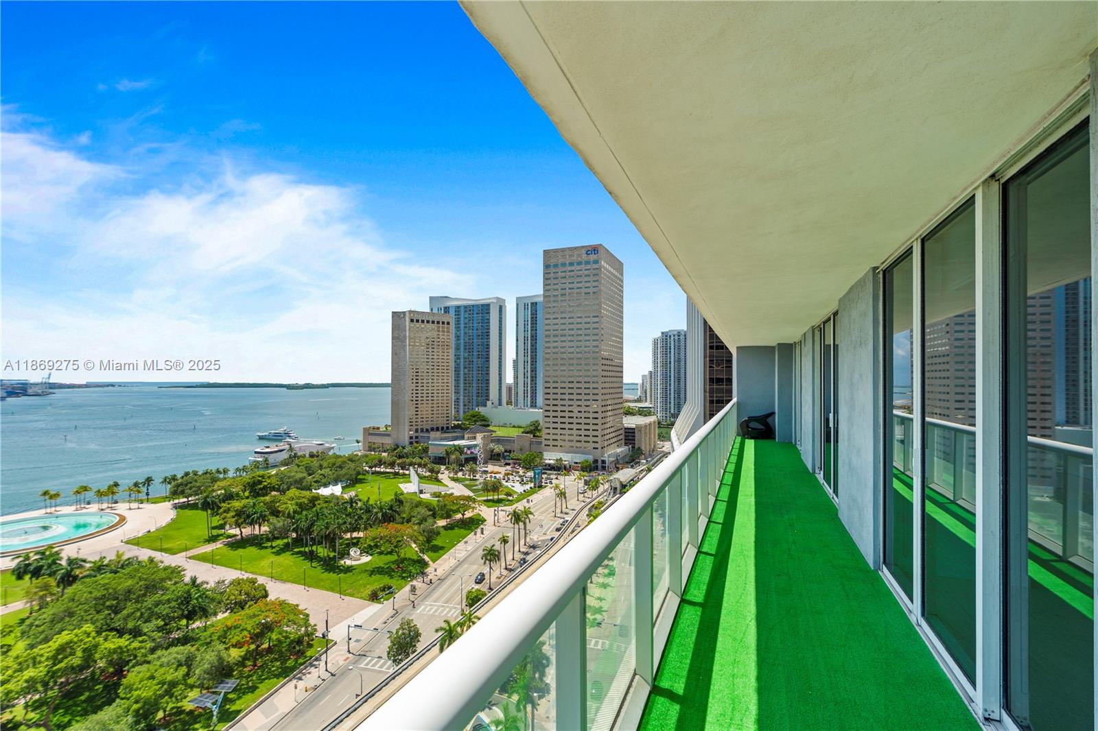 image 50 Biscayne Condo1