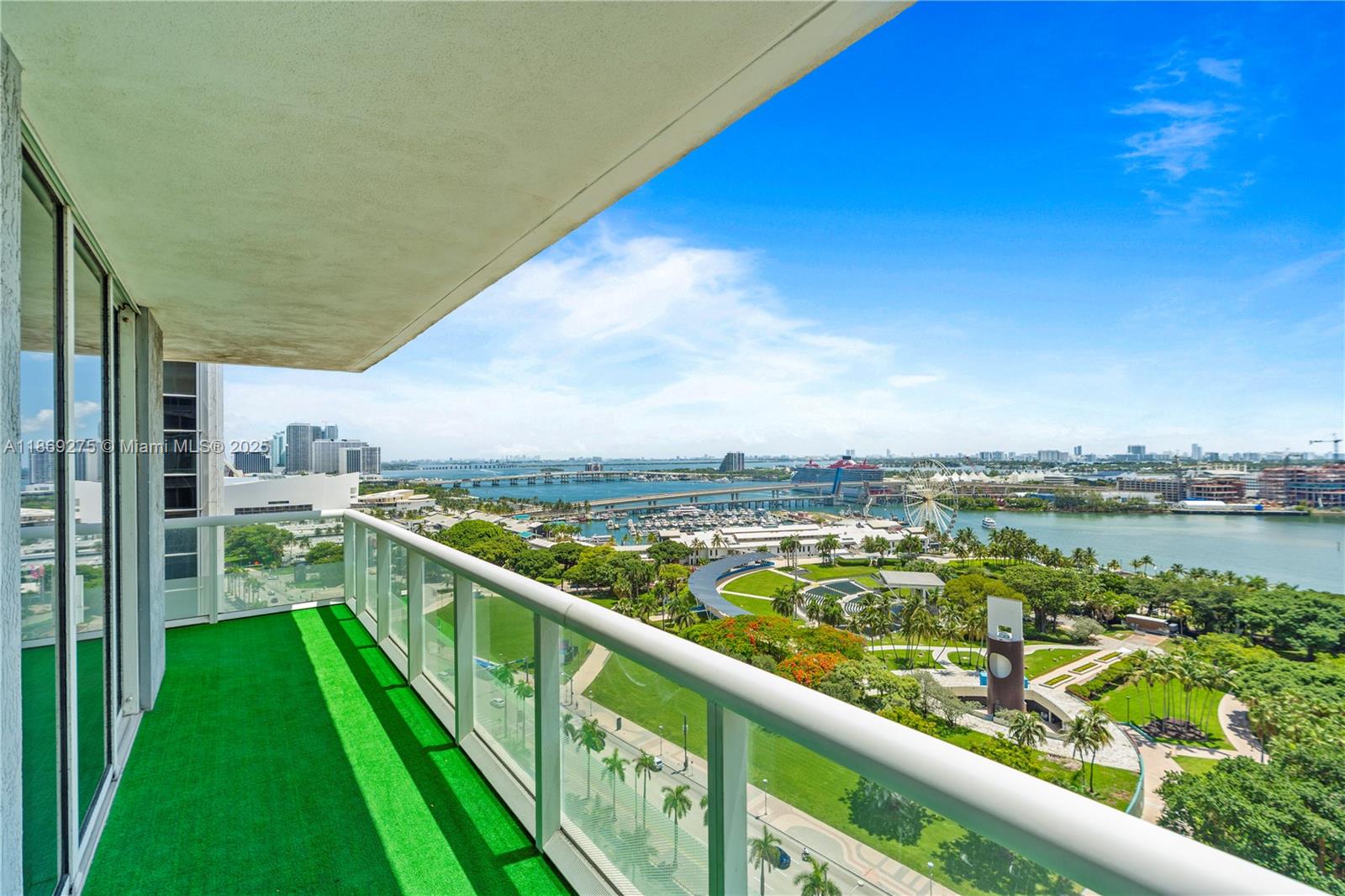 image 50 Biscayne Condo40