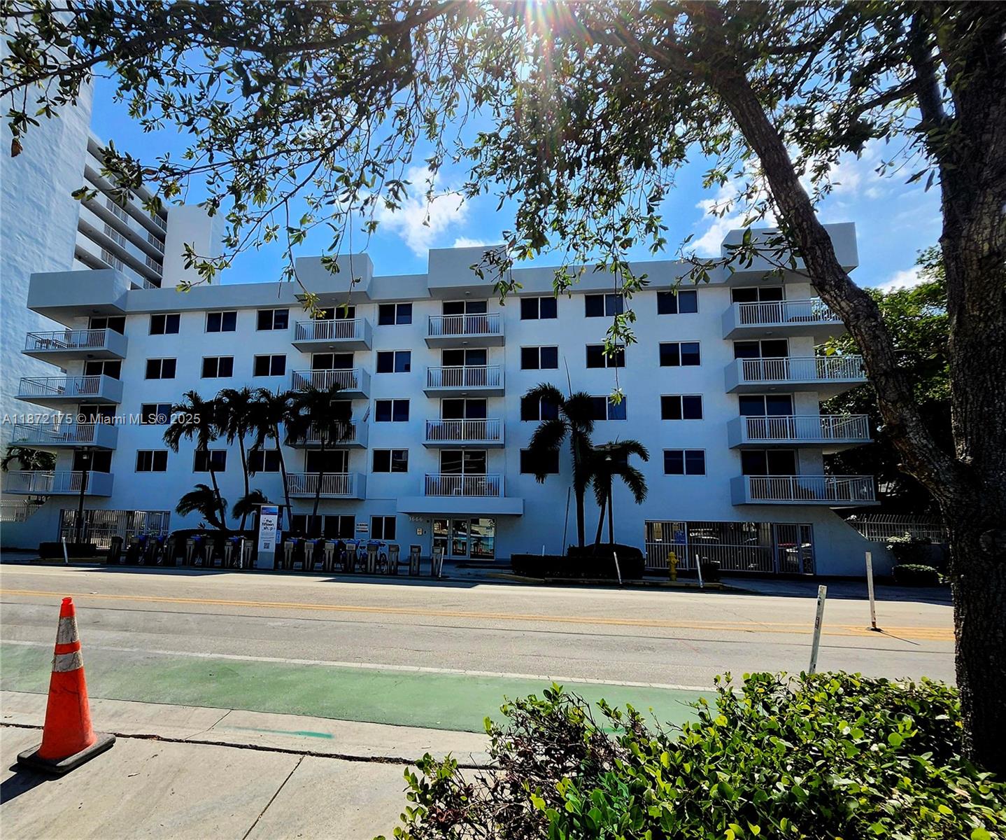 1666 West Ave #312