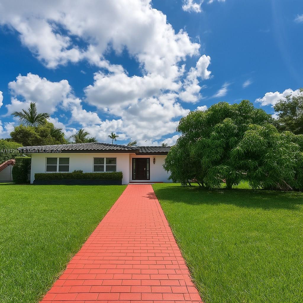 201 Calle Grande Dr