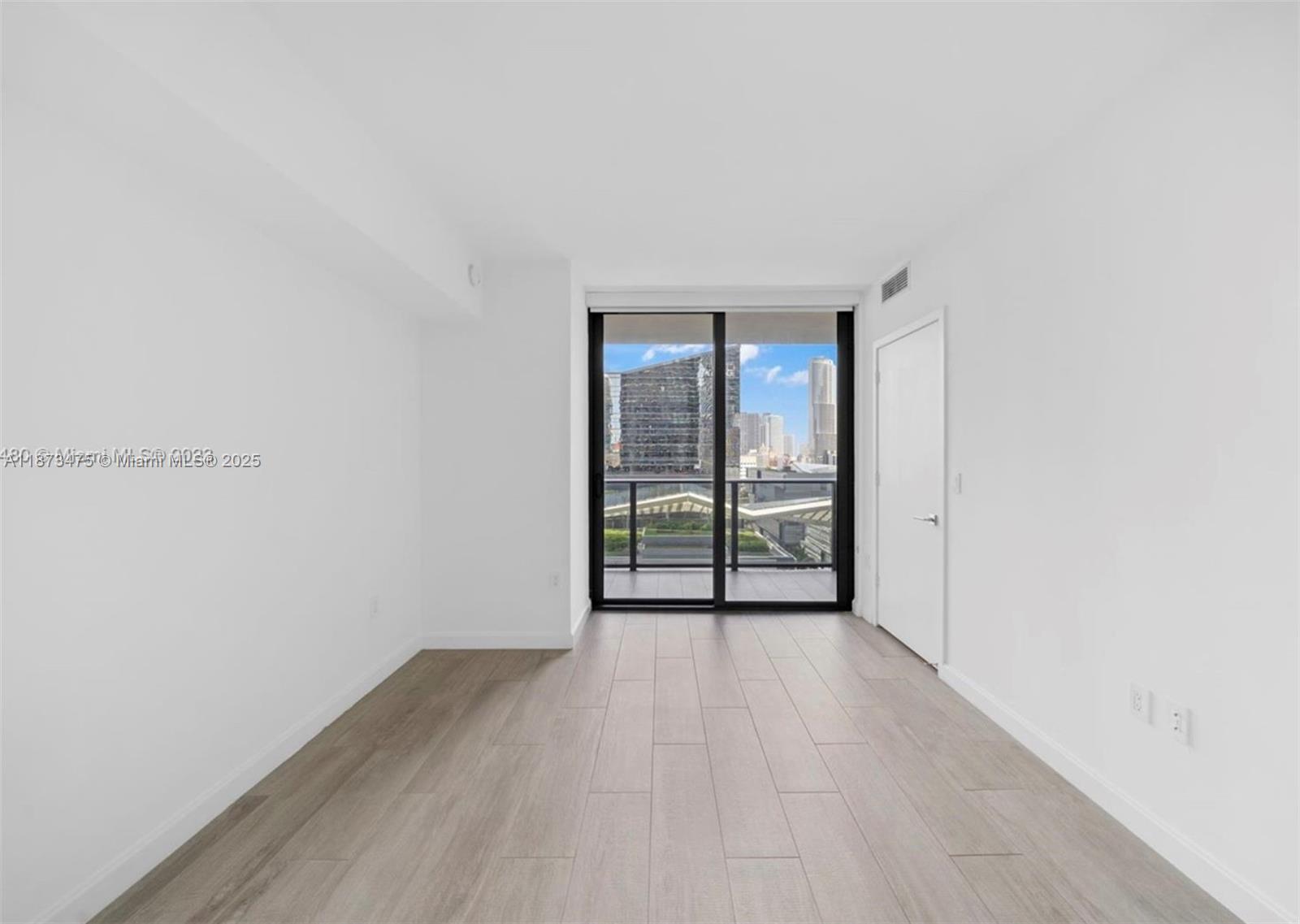 image Brickell Heights East Con12