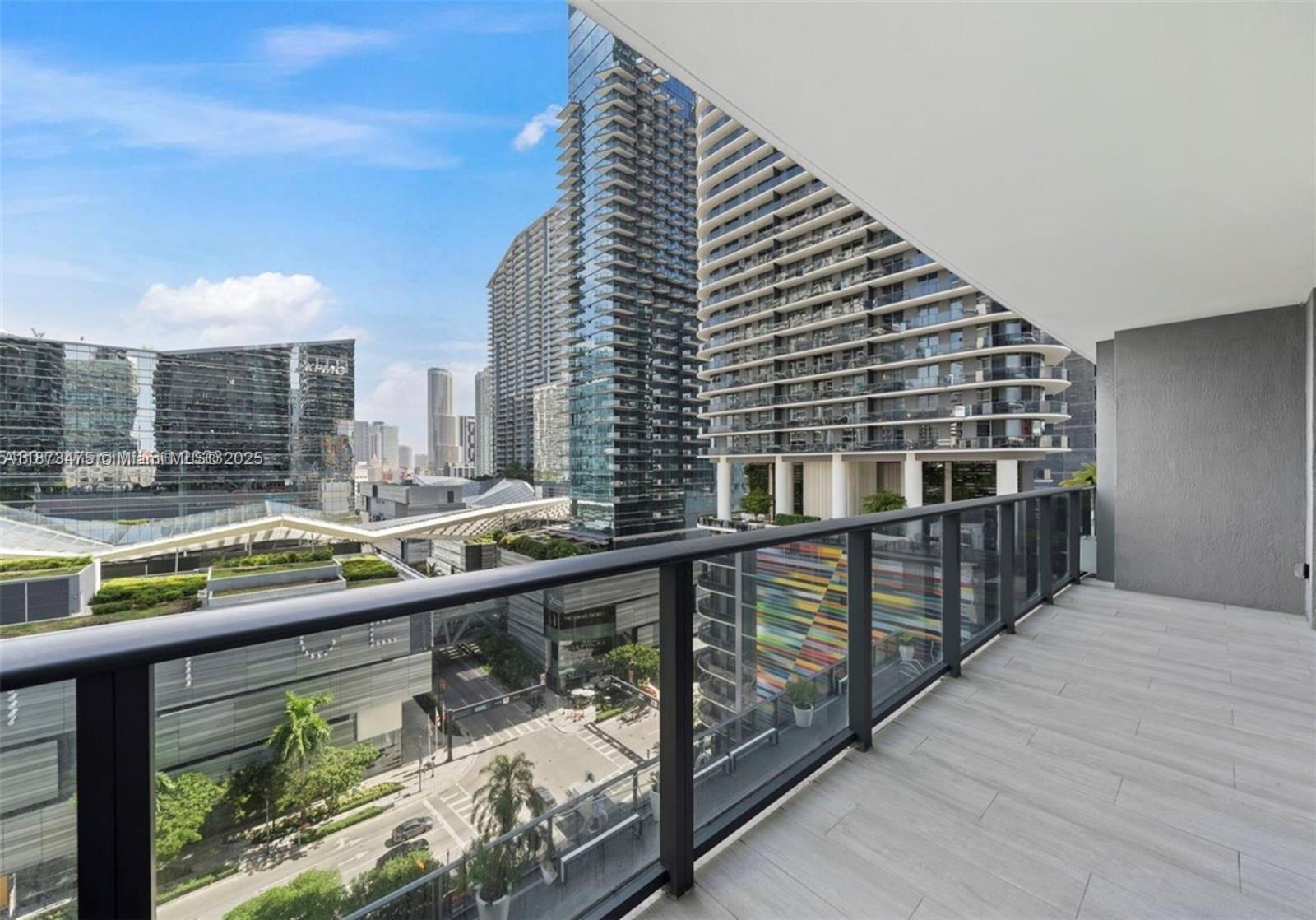image Brickell Heights East Con2
